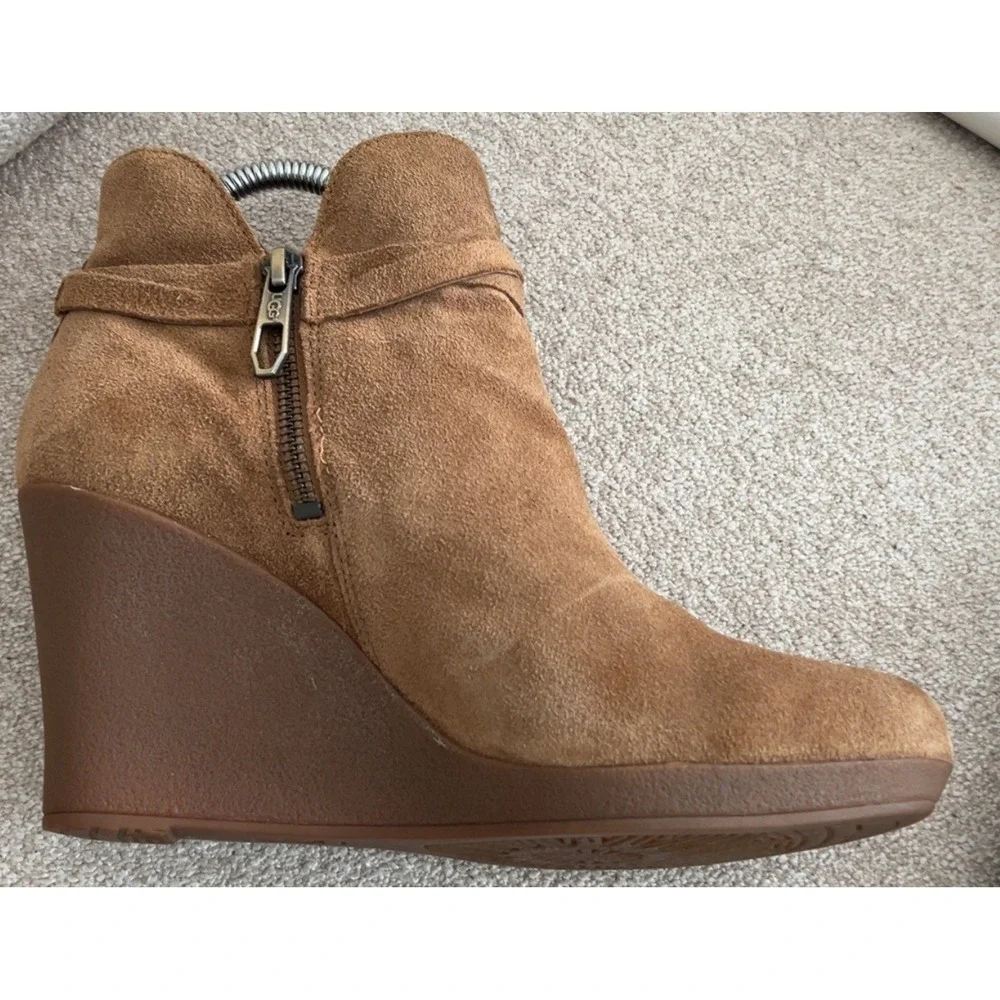 UGG Wedge Suede Shearling Side Zip Boots | SZ: 8.5